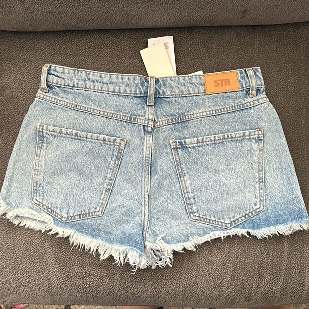 STRADIVARIUS | Blue | LOW RISE SHORT - Picture 13 of 13